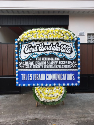 Papan Bunga Duka di Mento